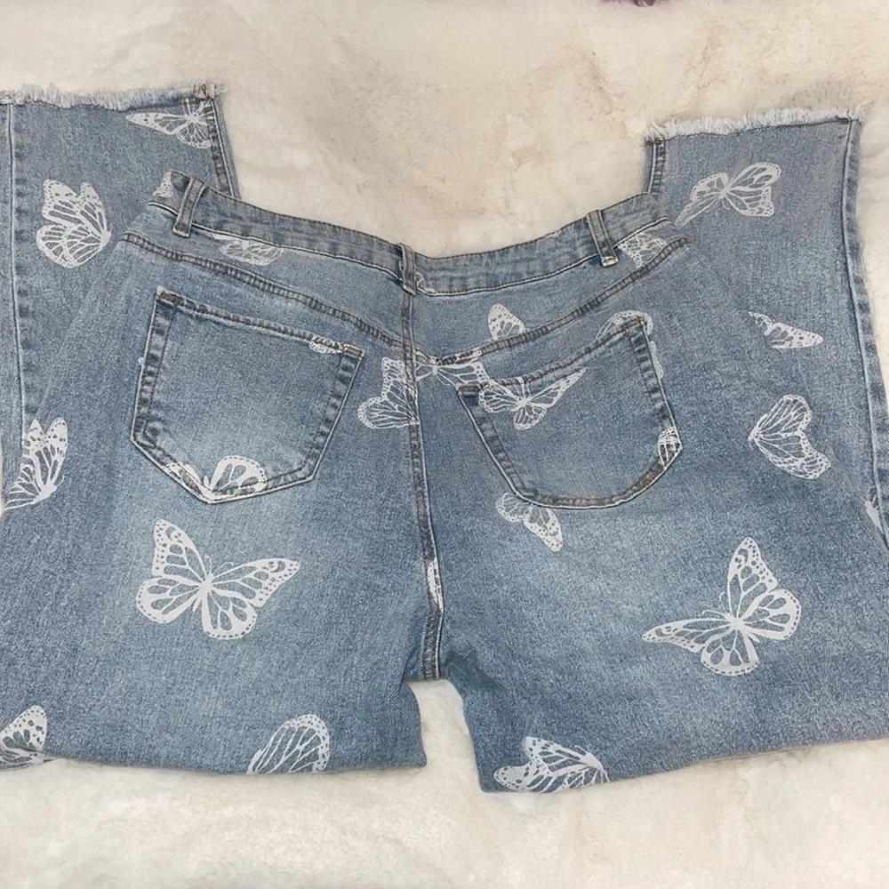 Tinseltown Butterfly Printed High rise denim jeans - Picture 2 of 2